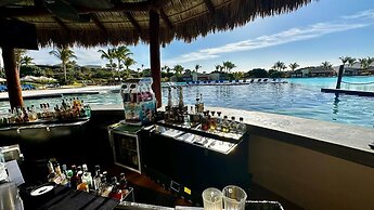 4BD Diamante Spacious Patio and Private Pool
