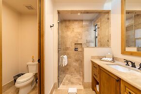 4BD Diamante Spacious Patio and Private Pool