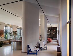 Altunizade Suites Istanbul, Curio Collection by Hilton