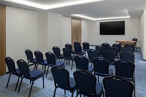 Altunizade Suites Istanbul, Curio Collection by Hilton