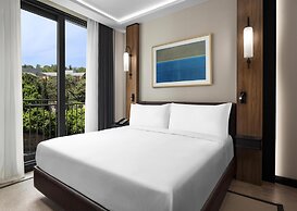 Altunizade Suites Istanbul, Curio Collection by Hilton