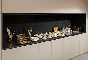 Altunizade Suites Istanbul, Curio Collection by Hilton