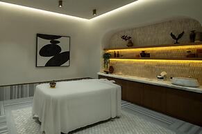 Altunizade Suites Istanbul, Curio Collection by Hilton
