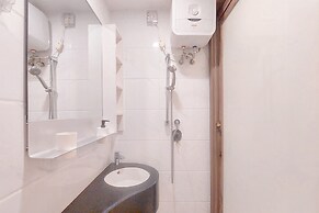 Comfort And Homey Studio At Sky House Bsd Apartment