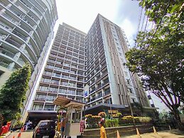 Highrise Studio At Apartment Beverly Dago