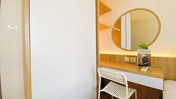 Relaxing And Strategic 2Br At Sky House Bsd Apartment