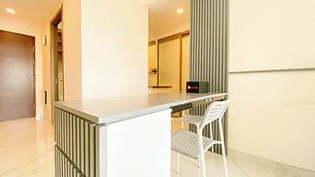 Relaxing And Strategic 2Br At Sky House Bsd Apartment