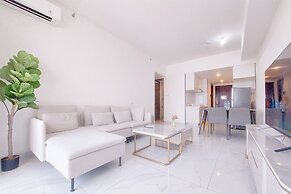 Best Spacious And Homey 3Br Sky House Bsd Apartment