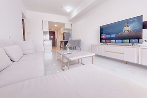 Best Spacious And Homey 3Br Sky House Bsd Apartment