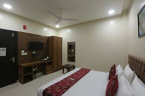 Hotel Triton Grand