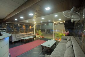 Hotel Triton Grand