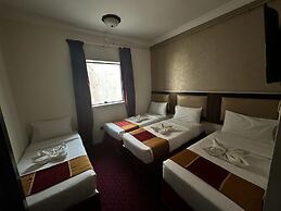 Luluah Al-Iman Hotel