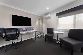 Bluegum Dubbo by Travellers