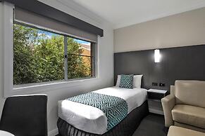 Bluegum Dubbo by Travellers