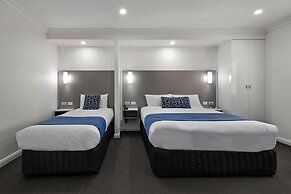 Bluegum Dubbo by Travellers