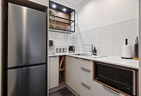 Bluegum Dubbo by Travellers
