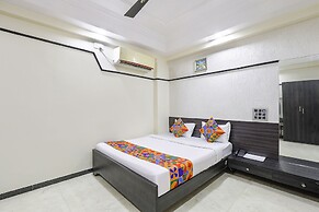 Fabhotel Apple Inn