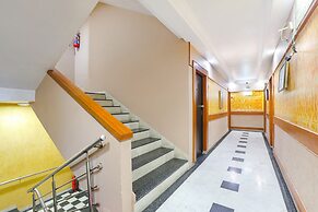 Fabhotel Apple Inn