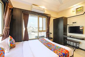 Fabhotel Apple Inn