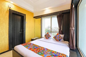 Fabhotel Apple Inn