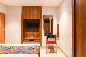 Fabhotel Marina
