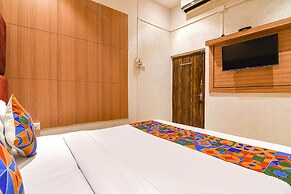 Fabhotel Marina