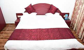 Fabhotel Eden Garden