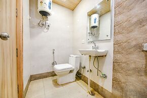 Fabhotel Aman Inn