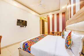 Fabhotel Aman Inn