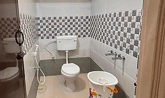 Fabhotel Royal Grand Ii