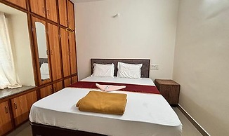 Fabhotel Royal Grand Ii