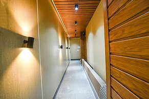 FabHotel The Cozy Cloud