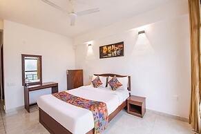 Fabhotel Raj