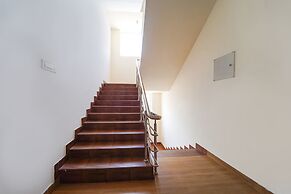Via Aarudhra Residency