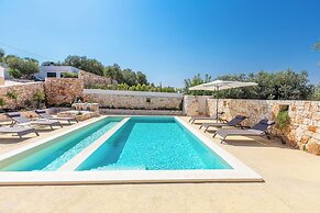 4185 Casa Valle by Barbarhouse