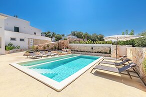 4185 Casa Valle by Barbarhouse
