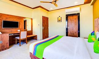 Hotel Opulence Inn