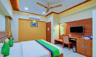 Hotel Opulence Inn