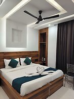 HOTEL VAIDIK GANGA
