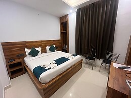 HOTEL VAIDIK GANGA