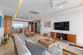 Blue Horizon Luxury Condo