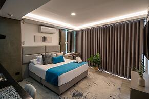 Epic Suites x Ahead