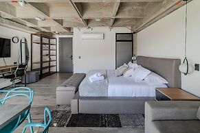 Epic Suites x Ahead