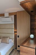 Epic Suites x Ahead