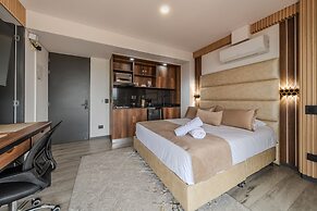 Epic Suites x Ahead