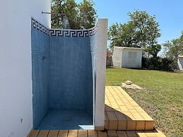 BnB Homes Luxurious Villa With 5 Bedrooms Pool