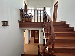 BnB Homes Luxurious Villa With 5 Bedrooms Pool