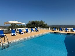 BnB Homes Luxurious Villa With 5 Bedrooms Pool