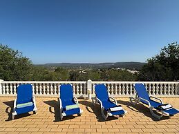 BnB Homes Luxurious Villa With 5 Bedrooms Pool