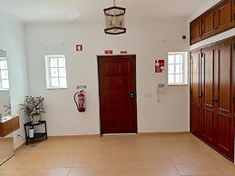 BnB Homes Luxurious Villa With 5 Bedrooms Pool